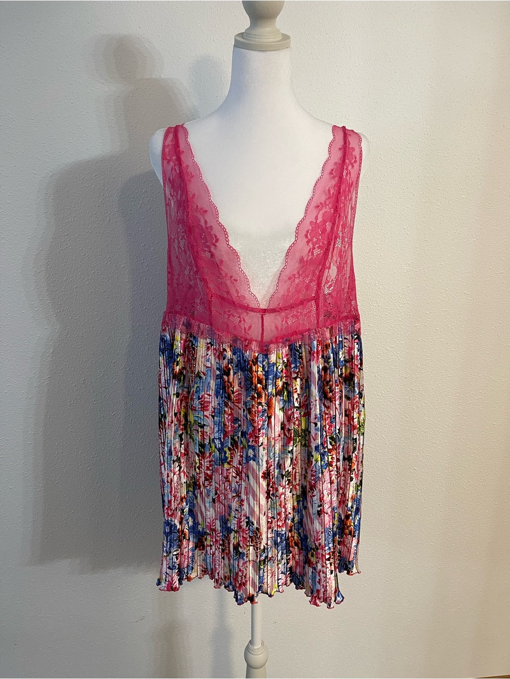 NWOT Victoria’s Secret x Mary Katrantzou Nightie